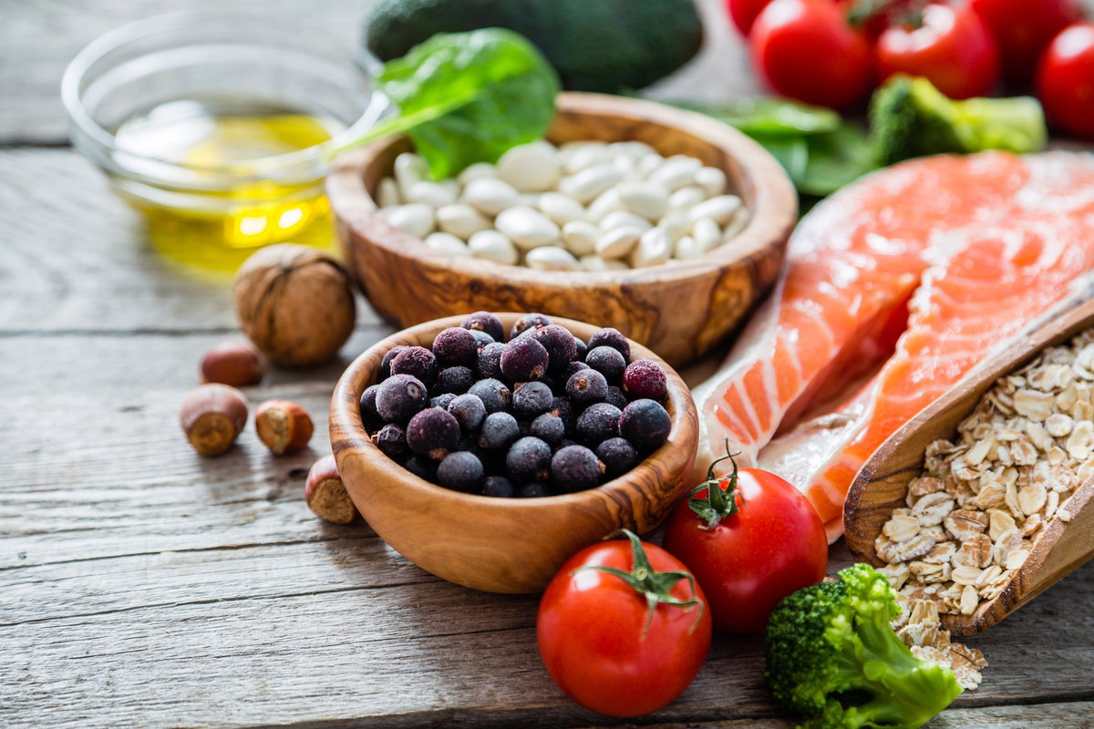 18 Alimentos essenciais para manter a pele saudável e bonita